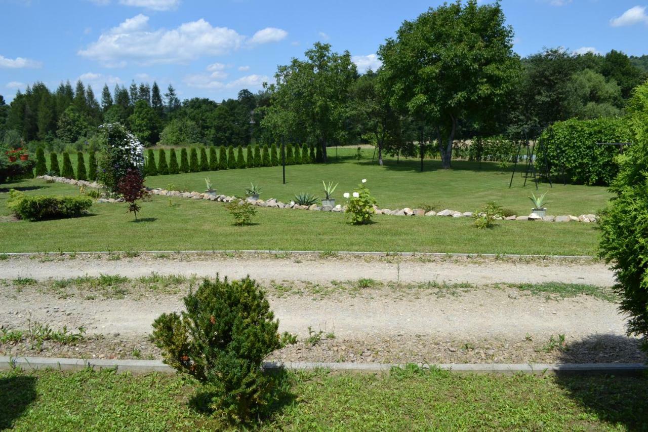 Agroturystyka U Podnoza Gory Cergowej Appartement Dukla Buitenkant foto